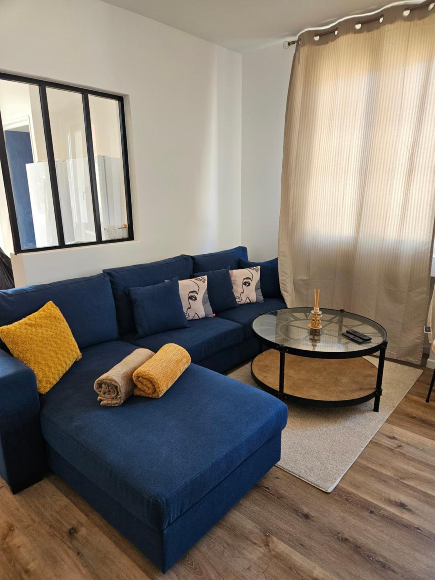 Saint-Michel  Maison Spacieuse Privatisee Ou A La Chambre - Places De Parking מראה חיצוני תמונה