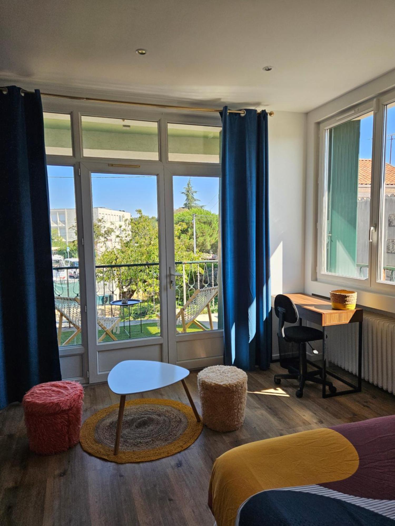 Saint-Michel  Maison Spacieuse Privatisee Ou A La Chambre - Places De Parking מראה חיצוני תמונה