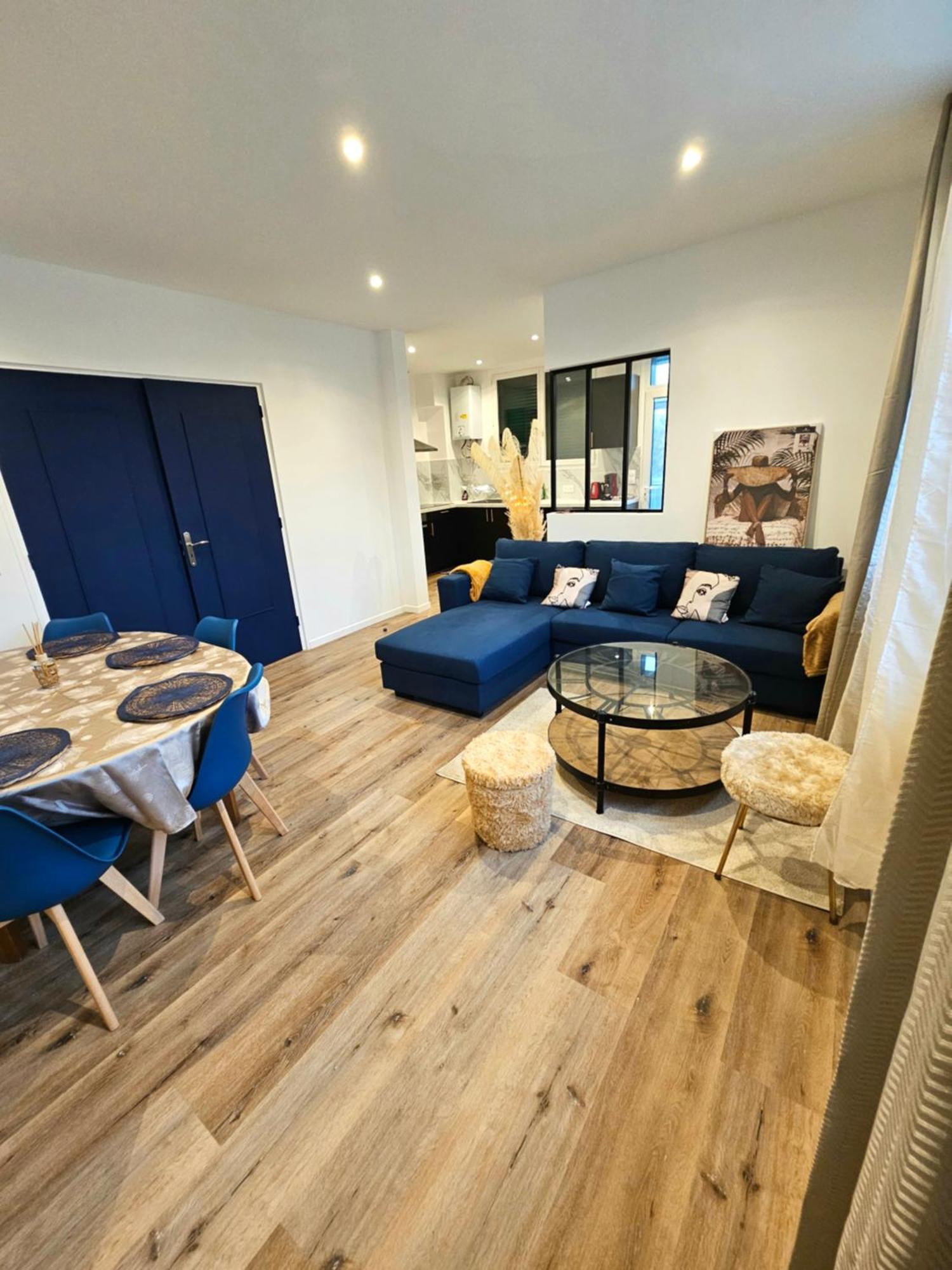 Saint-Michel  Maison Spacieuse Privatisee Ou A La Chambre - Places De Parking מראה חיצוני תמונה