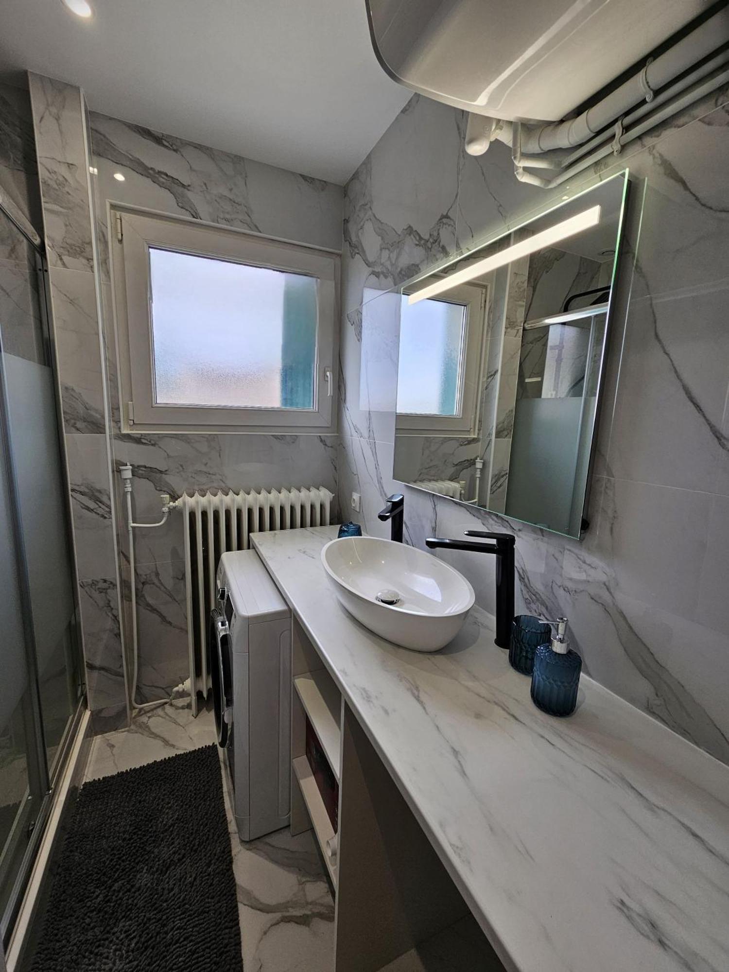 Saint-Michel  Maison Spacieuse Privatisee Ou A La Chambre - Places De Parking מראה חיצוני תמונה
